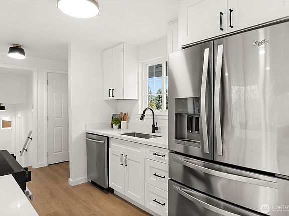 5th image of 7912 56th Avenue Ct E
