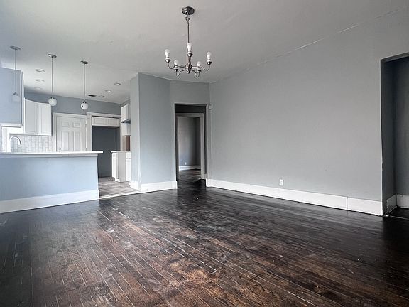 5th image of 2304 Hazelwood St #2