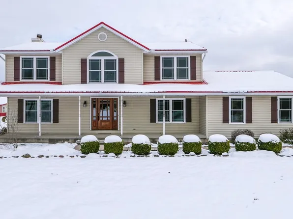 10966 Brosius Rd, Garrettsville, OH 44231