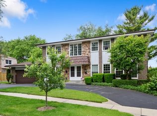 245 Appletree Ln, Wilmette, IL 60091