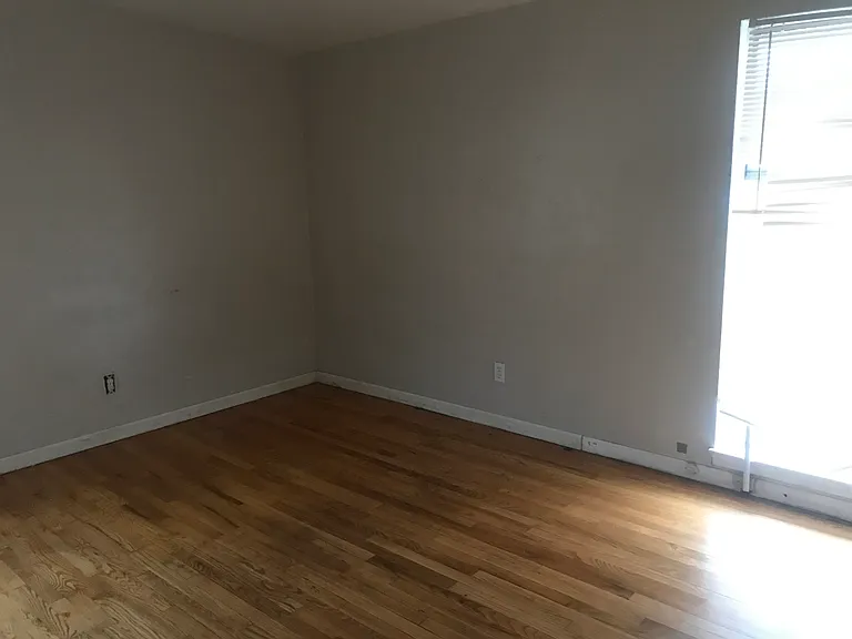 9590 Whittier St #0 — Photo 5