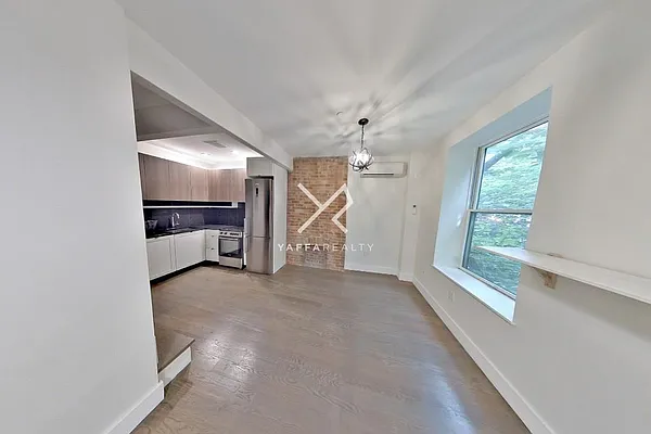 Rented by Yaffa Realty LLC | media 7