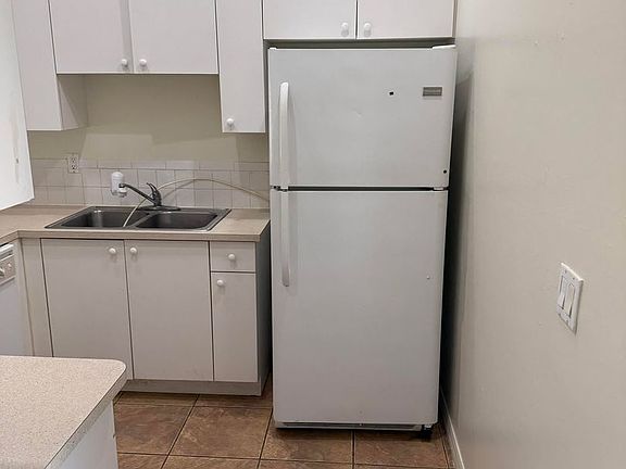 4th image of 509 NE 24th Pl APT A