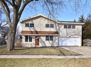 506 S Adeline Ave, Addison, IL 60101