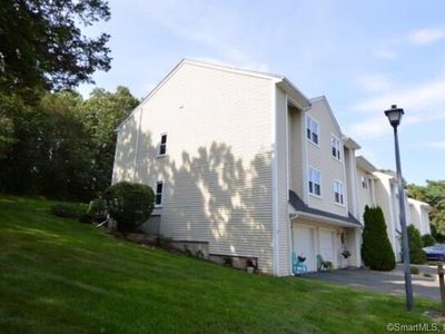501 Carlton Ln, Rocky Hill, CT, 06067