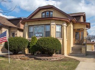 2927 Maple Ave, Berwyn, IL 60402