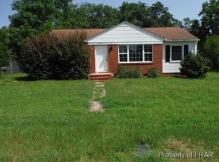 5302 Spruce Dr, Fayetteville, NC 28304