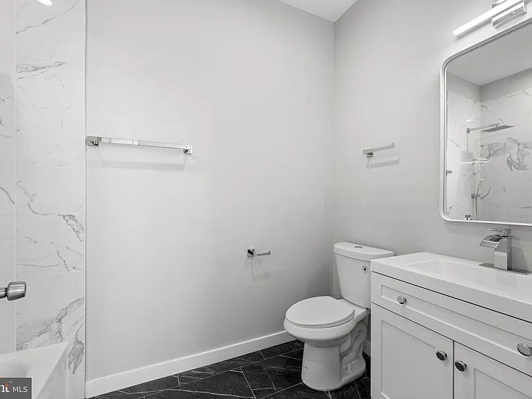 36 N Narberth Ave #2C — Photo 9