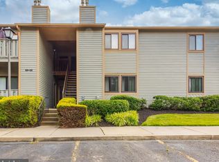 601 Woodhollow Dr, Marlton, NJ 08053