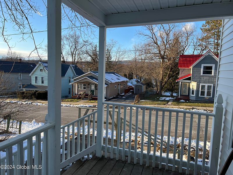 3rd image of 46 Walnut Street