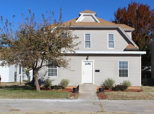 405 W Lincoln St, Mangum, OK 73554