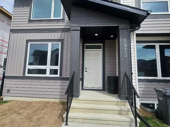 1973 W McCaskill Dr, Crossfield, AB T2M 0S0