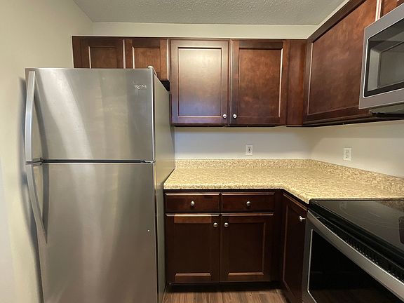 5th image of 2707 Meridian Dr #2742-1