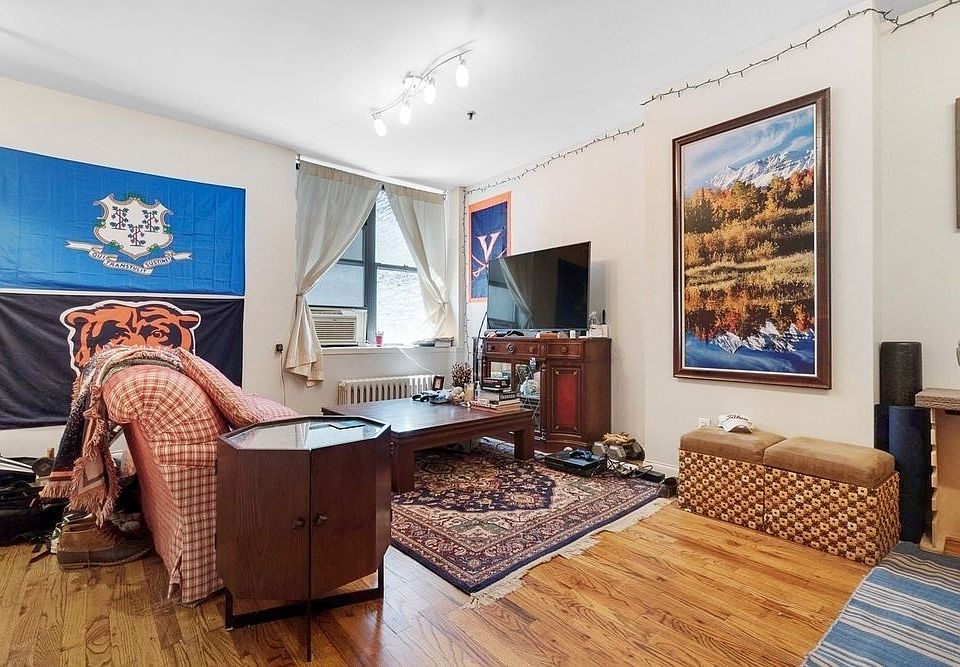 1st image of 114 E 28th St APT 4A