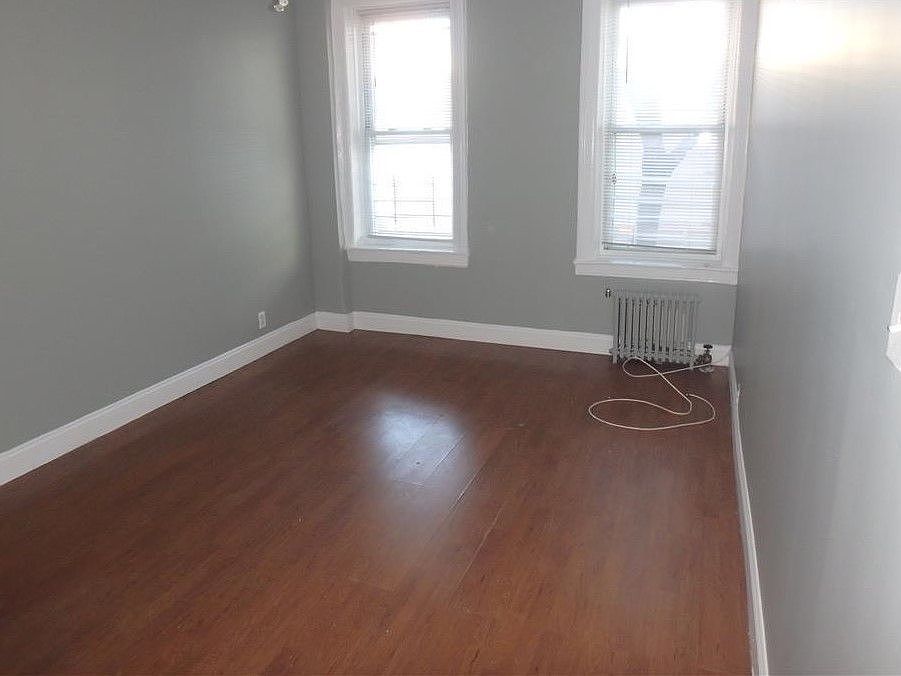 2nd image of 3515 34th St APT A32