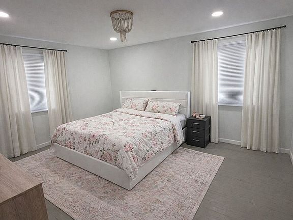 4th image of 3347 Bay Ct
