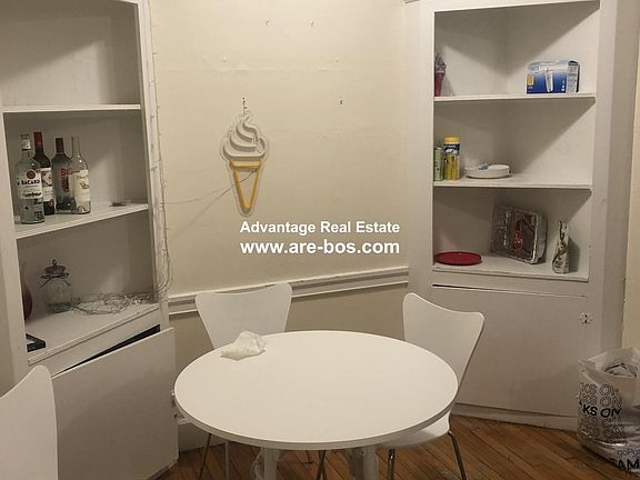 3rd image of 67 Egmont St #5M