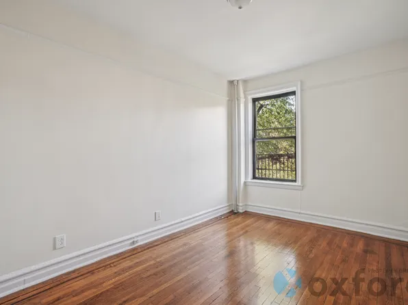 575 Ocean Avenue image 9 of 14