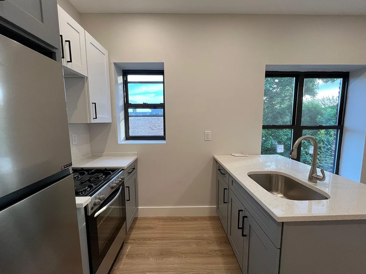 Building Photo - 266 Martin Luther King Dr #43E