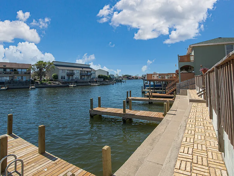 13997 Fortuna Bay Dr #203 — Photo 24