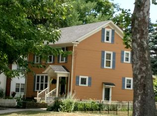 318 N Court St, Howell, MI 48843