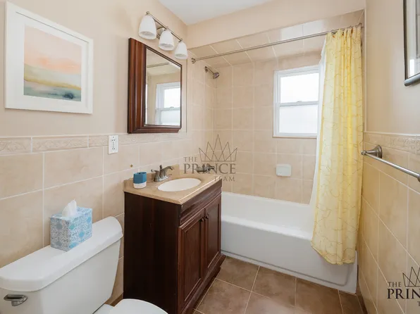 561 Hanover Avenue image 7 of 13