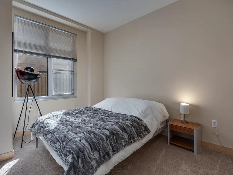 309 W Washington Ave — Photo 17