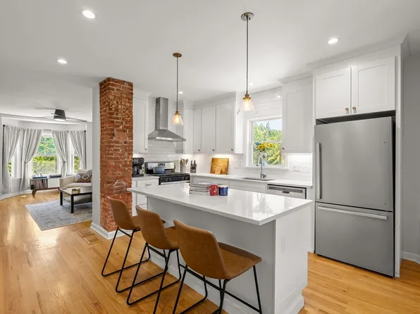 89 Call St #3, Jamaica Plain, MA 02130