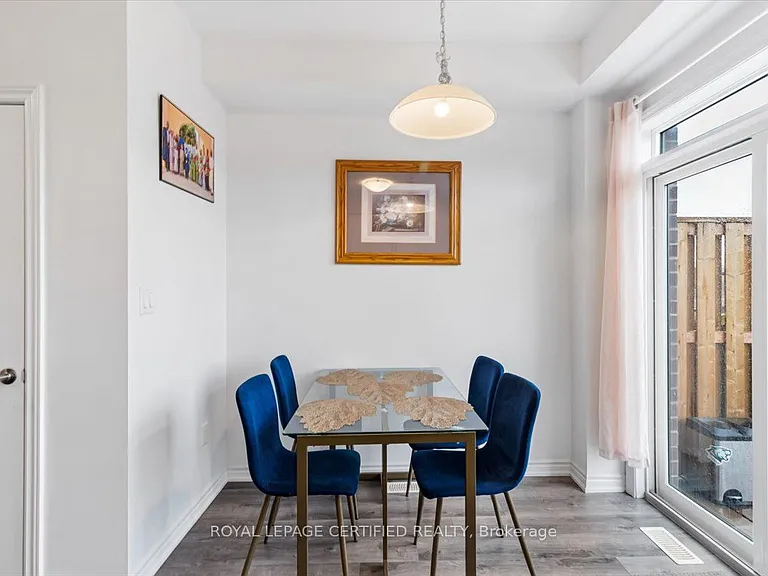 61 Soho St #25 — Photo 7