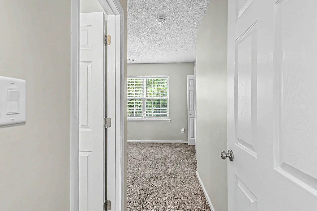 103 Meadowbrook Lane - 1 — Photo 1