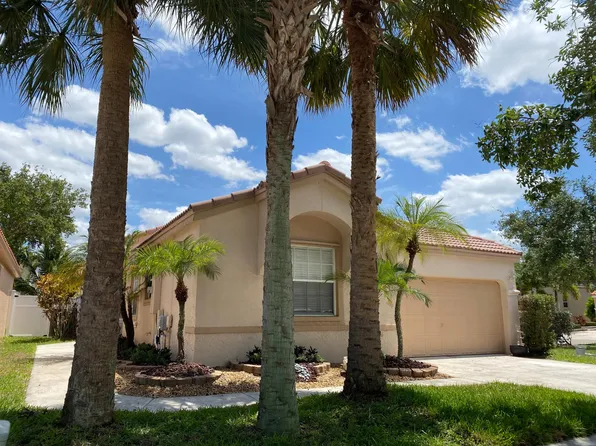 15690 NW 14th Ct, Pembroke Pines, FL 33028