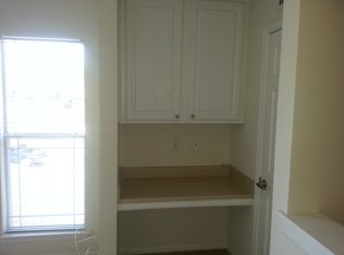 1001 Raritan Dr APT 302, Saint Louis, MO 63119