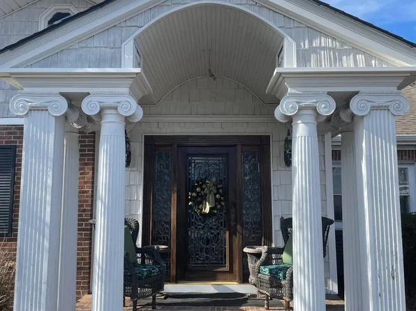 305 Devon St, Manteo, NC 27954