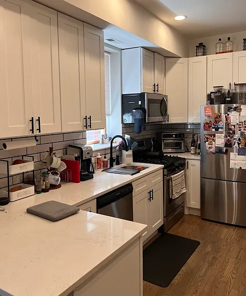 1649 N Paulina St #2R — Photo 1