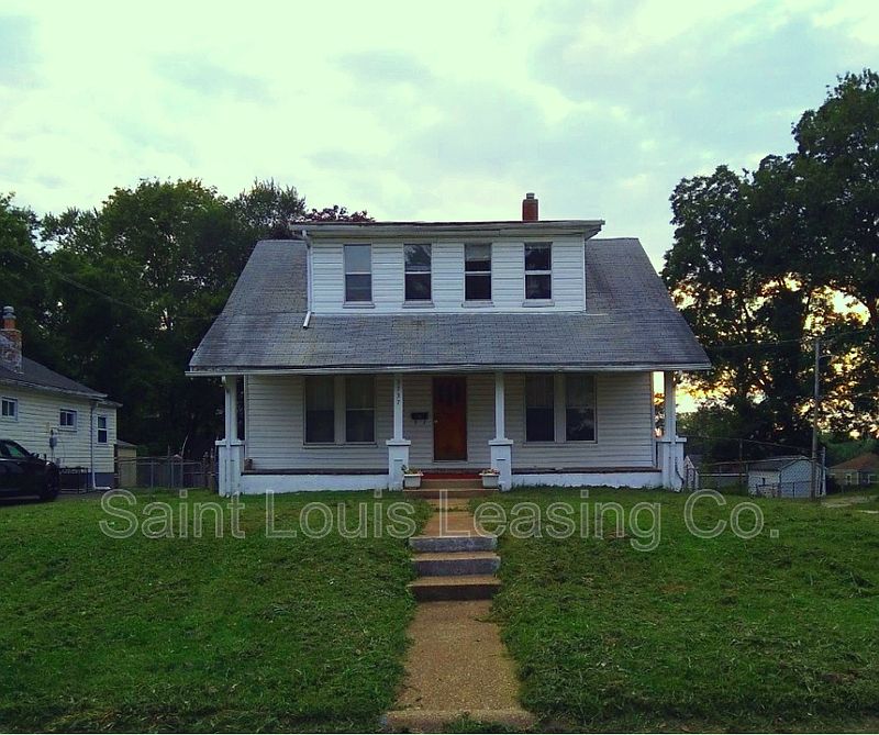 1st image of 3737 Marvin Ave