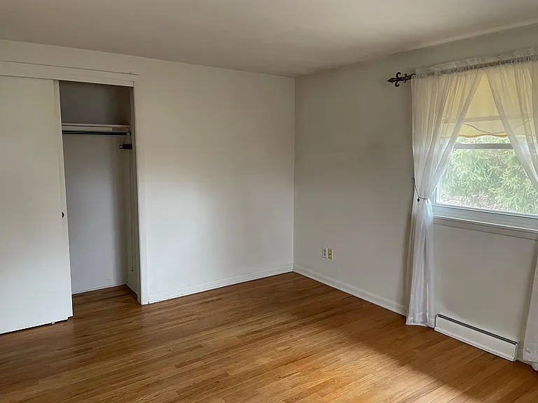 1716 Monterey Ct — Photo 10