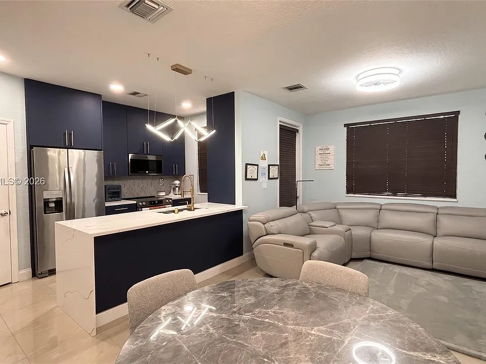 1962 SW 60th Ave