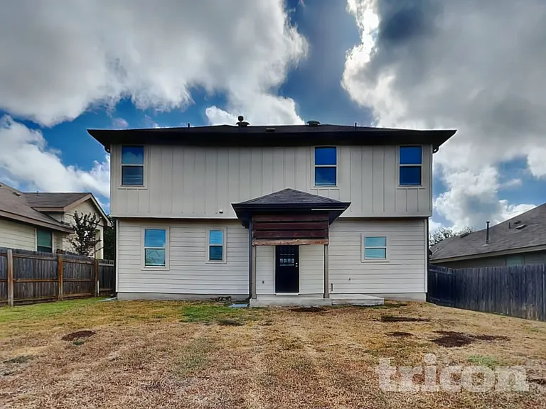 240 Dragon Ridge Rd — Photo 16