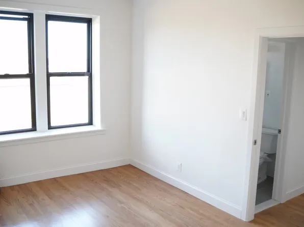 61-09 39th Avenue image 5 of 22