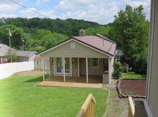 2337 Locust St, Greensburg, PA 15601