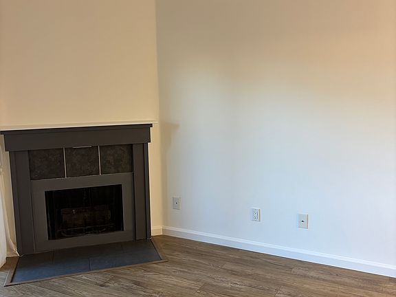 2nd image of 212 Woodland Pkwy Unit 132