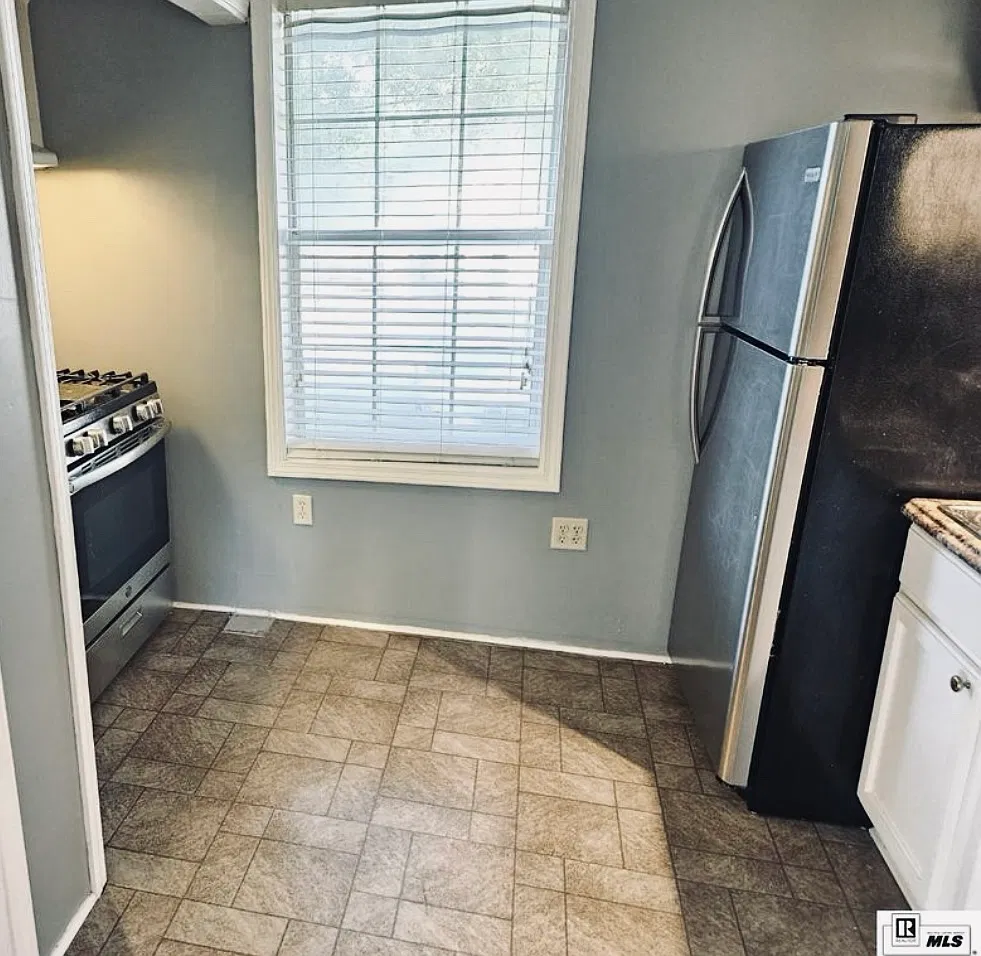 410 K St — Photo 2