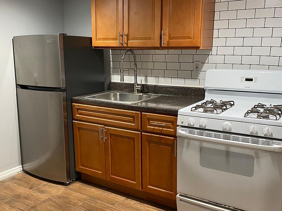 1st image of 49 Thurton Pl #1