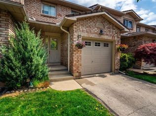 391 Stone Church Rd E #63, Hamilton, ON L9B 2H3