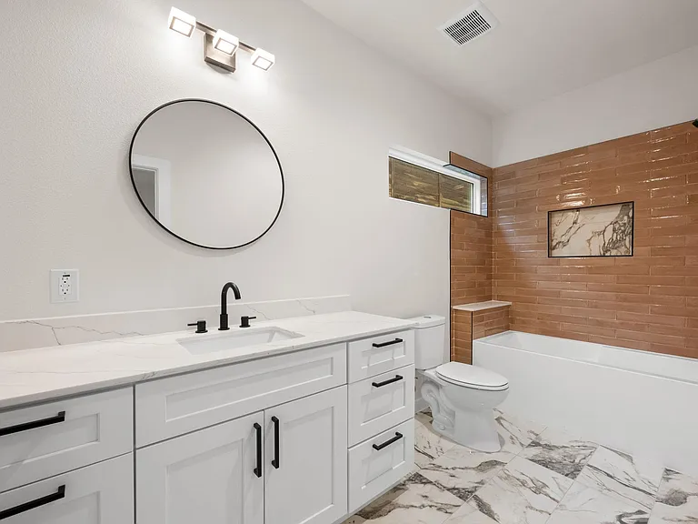 2309 Montopolis Dr #7 — Photo 26