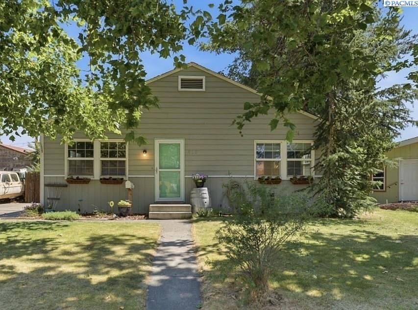 1st image of 410 Winslow Ave