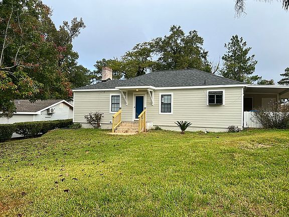 2nd image of 1018 Magnolia Dr