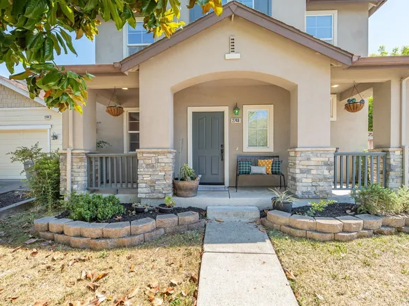 2748 Ironstone Circle, Santa Rosa, CA 95407