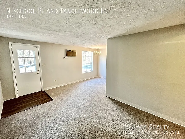 N School Pl — Photo 28