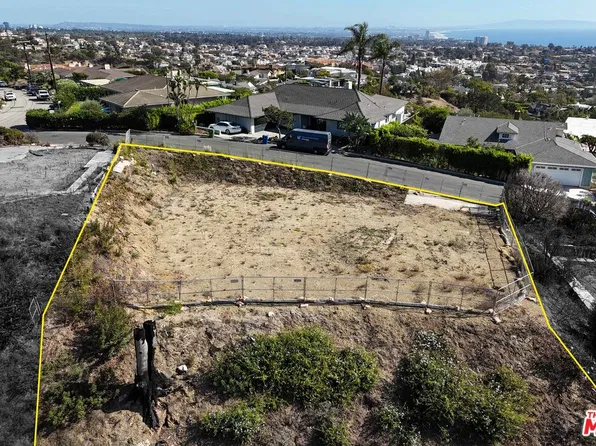 16007 Anoka Dr, Pacific Palisades, CA 90272